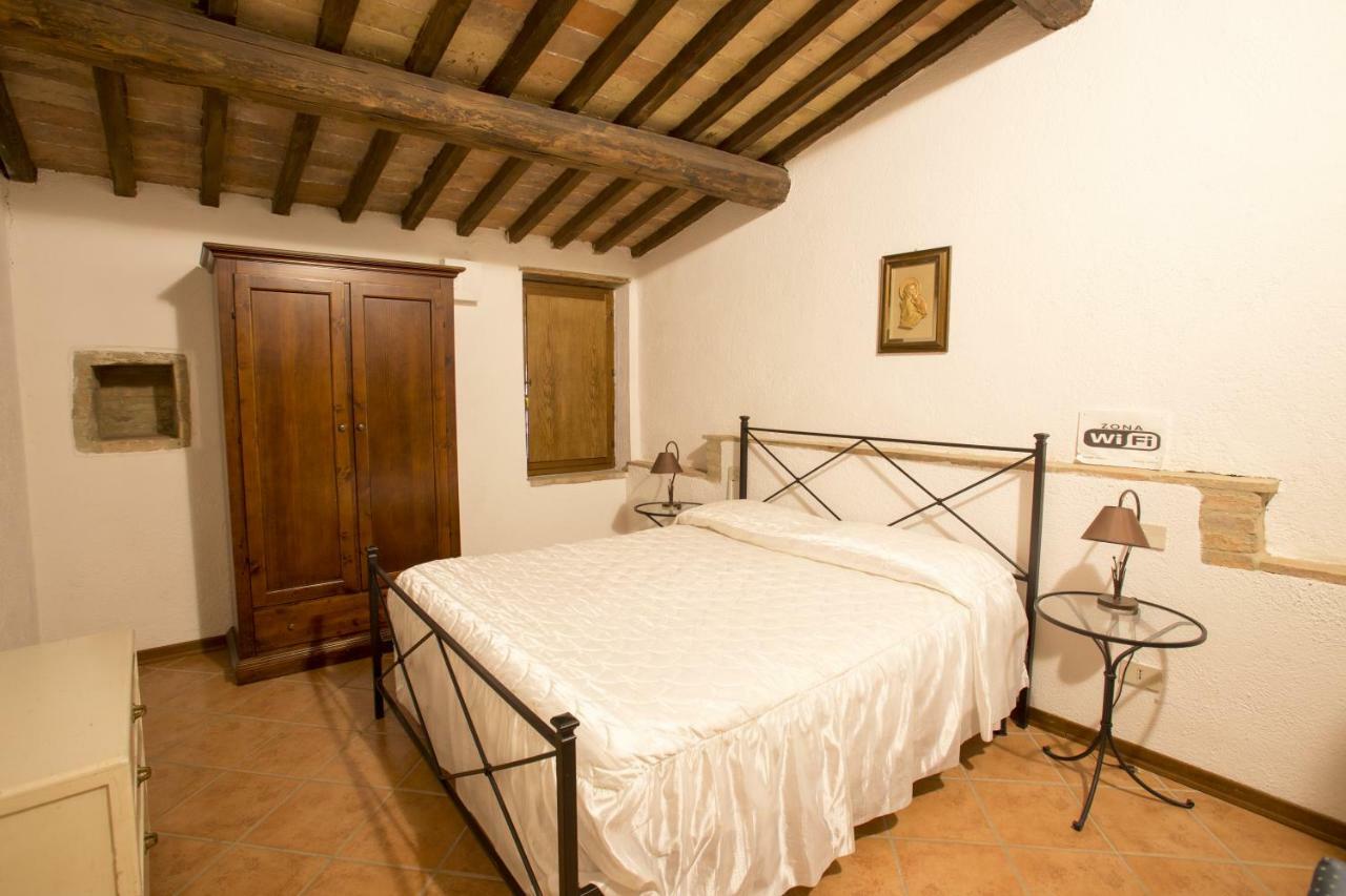 Agriturismo Oria Bianca Villa San Quirico dʼOrcia Buitenkant foto