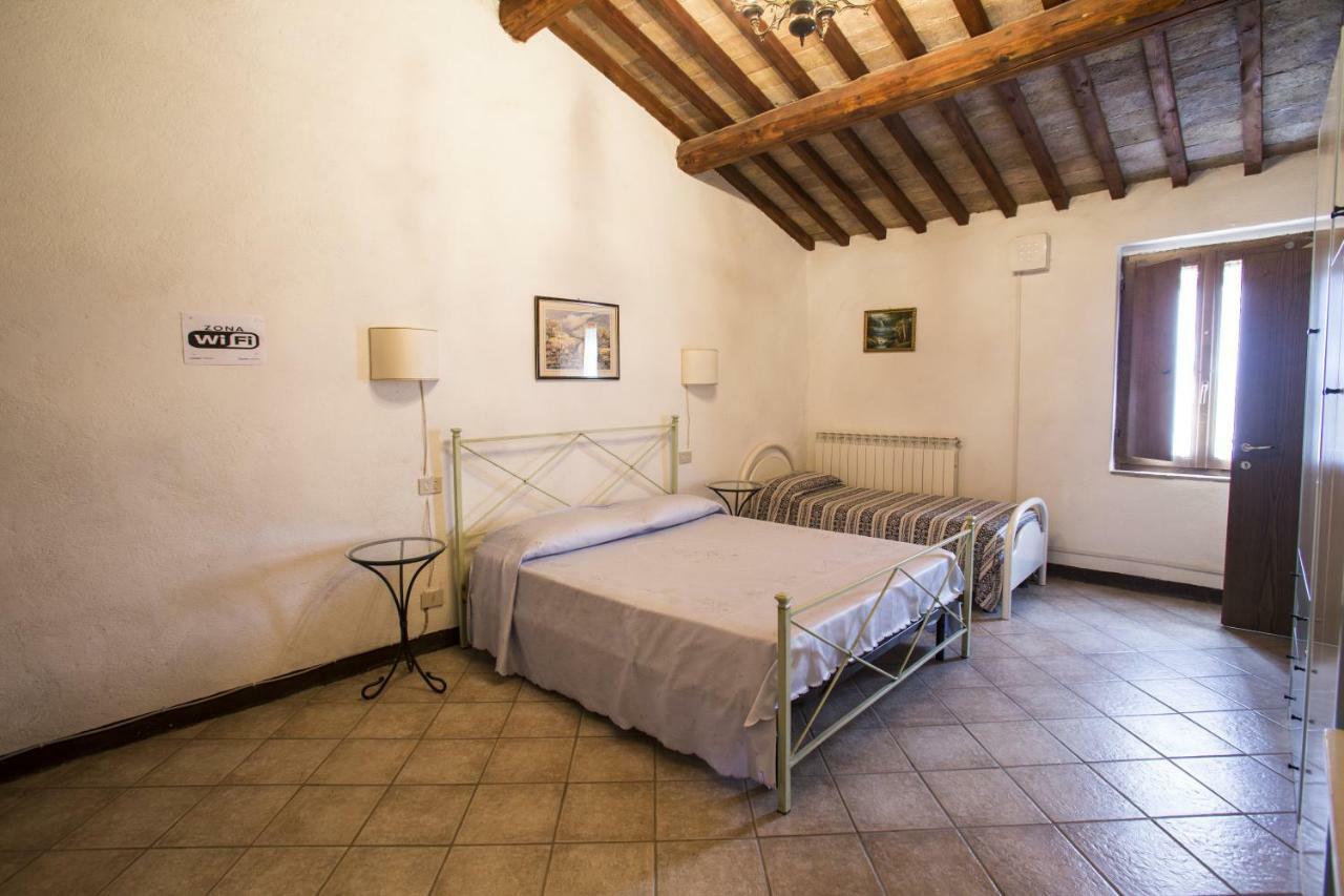 Agriturismo Oria Bianca Villa San Quirico dʼOrcia Buitenkant foto